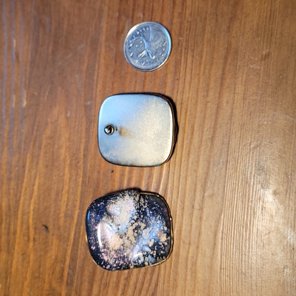Vintage oversized galaxy post earrings - Picture 3 of 4